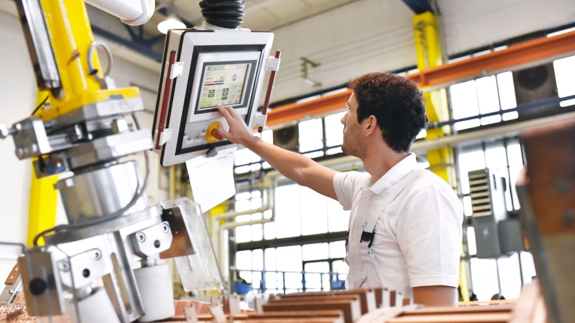 In space manufacturing market